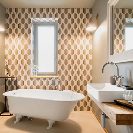 Asilo In - La Barolo