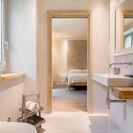 别墅 Asilo In - La