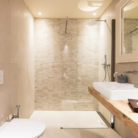 Villa Asilo In - La *