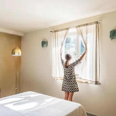 Asilo In - La 巴罗洛